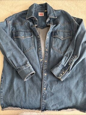 Levi’s Blue Oversized Denim Jacket
